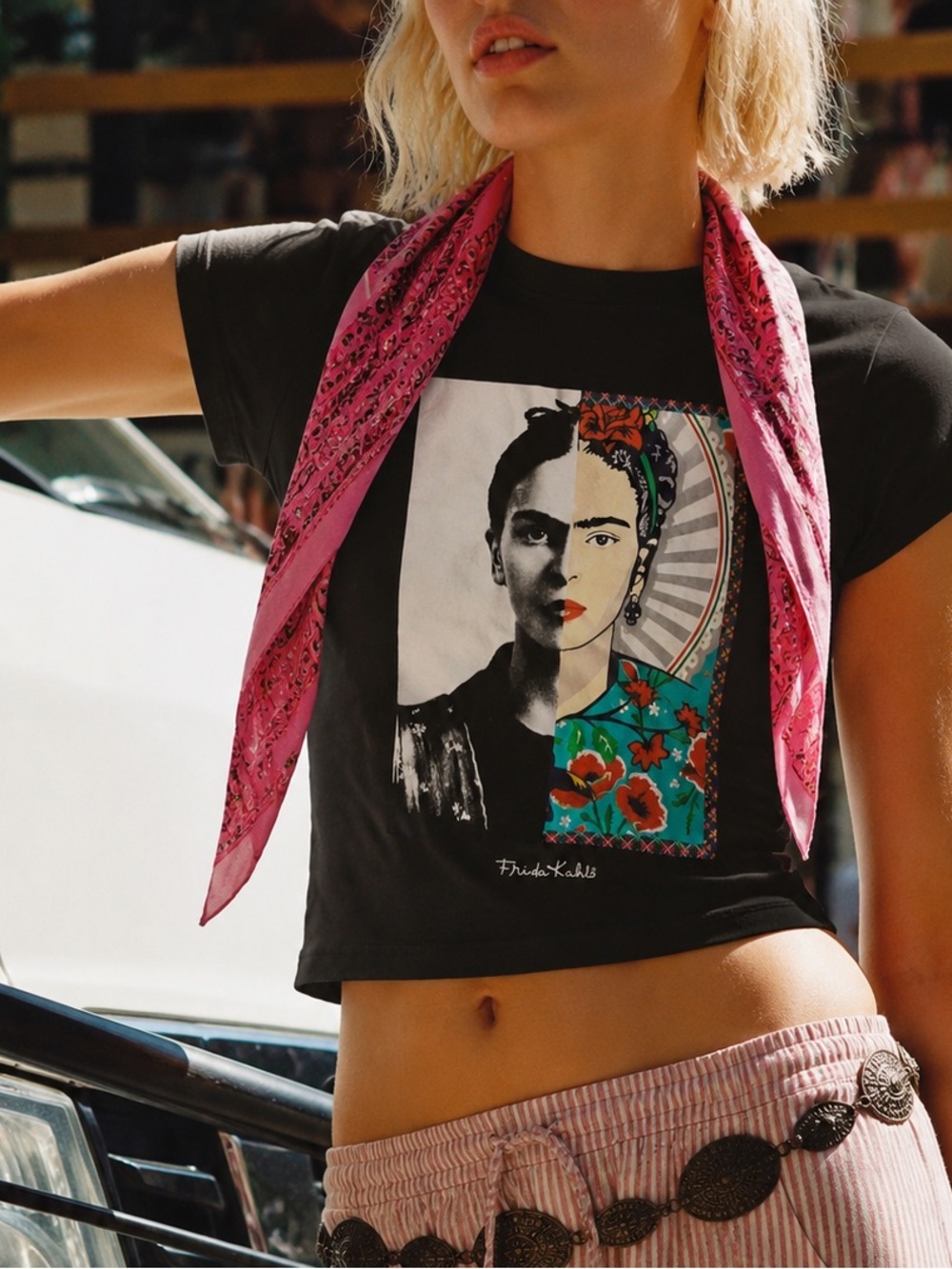 Frida Kahlo black tee size M cropped pre-loved light wear hippie chick